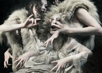 Poster - Wolf daughters