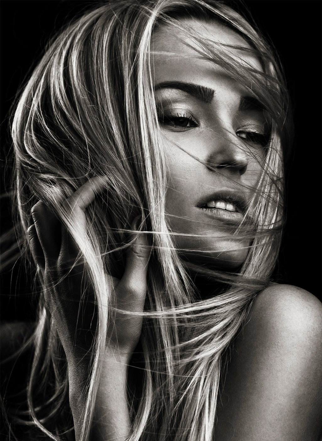 Tavla - Sensual Beauty