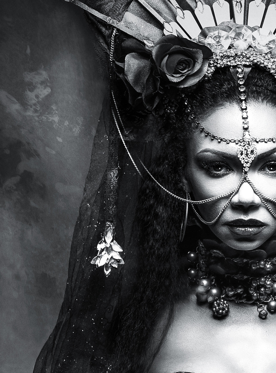 Ljuddämpande tavla - Black Hestia