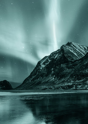 Canvastavla - Lights under Mountains