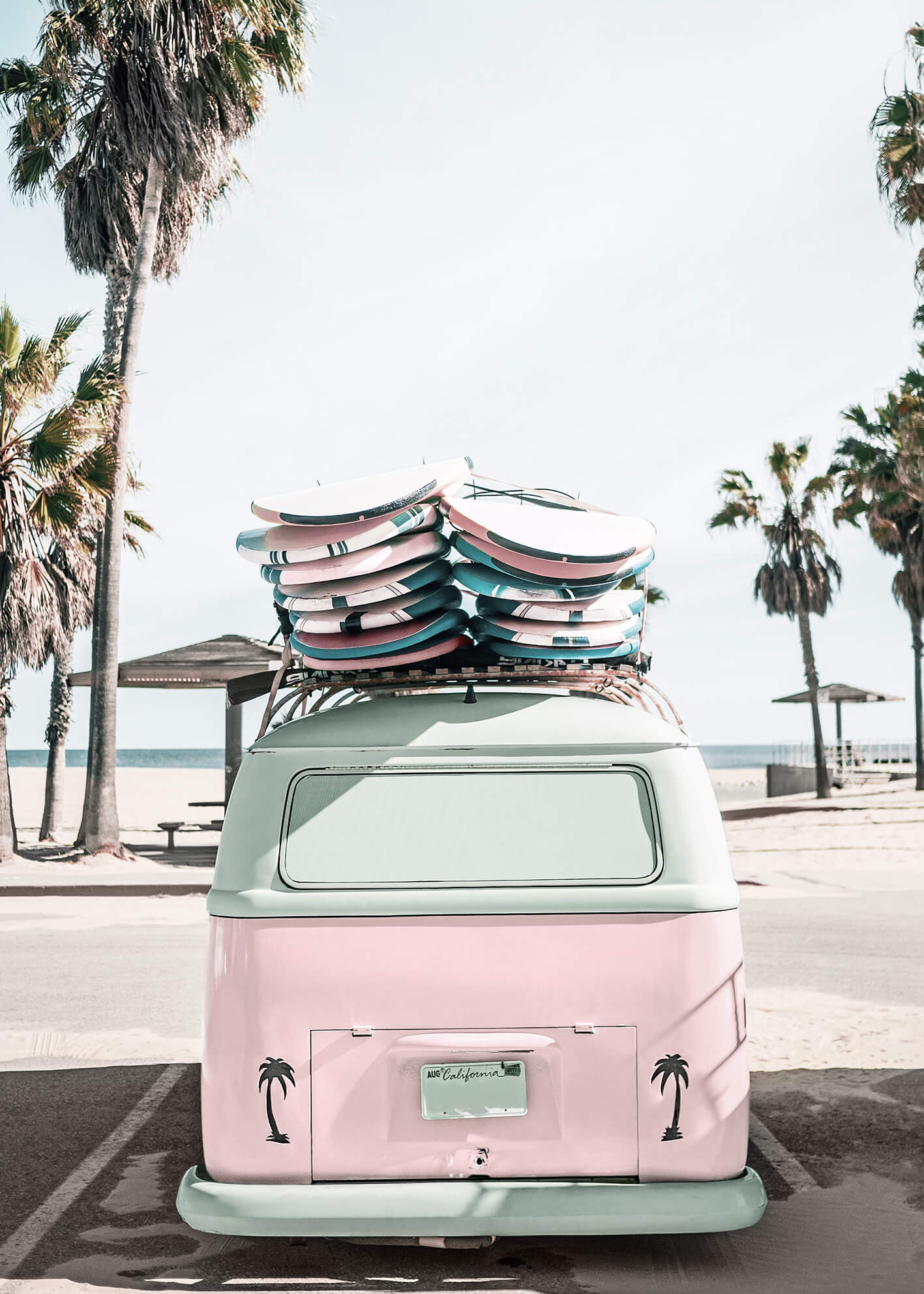 Canvastavla - Pink van beach