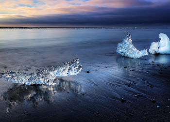Canvastavla - Ice on the  Beach