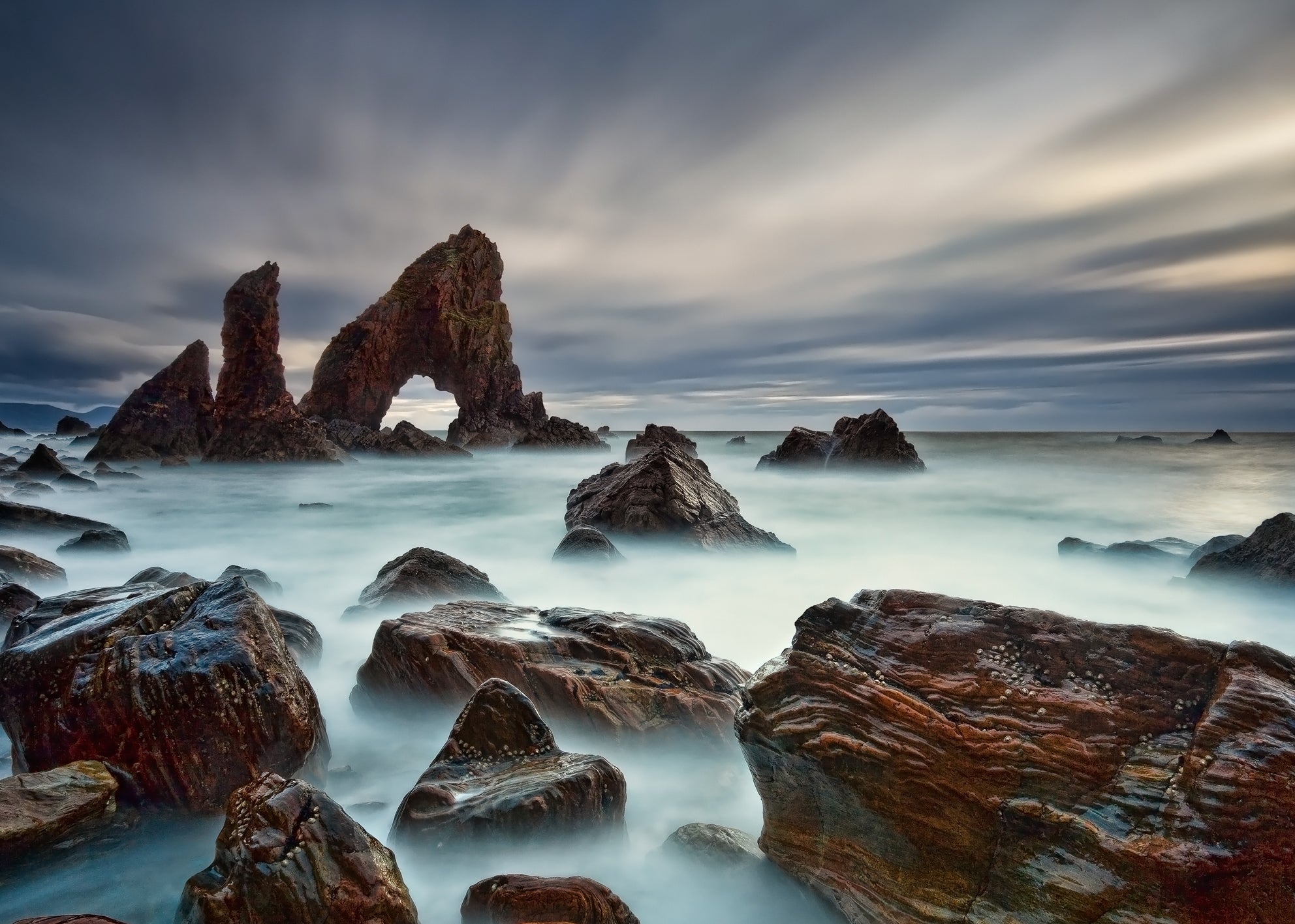 Canvastavla - Cliffs and sea